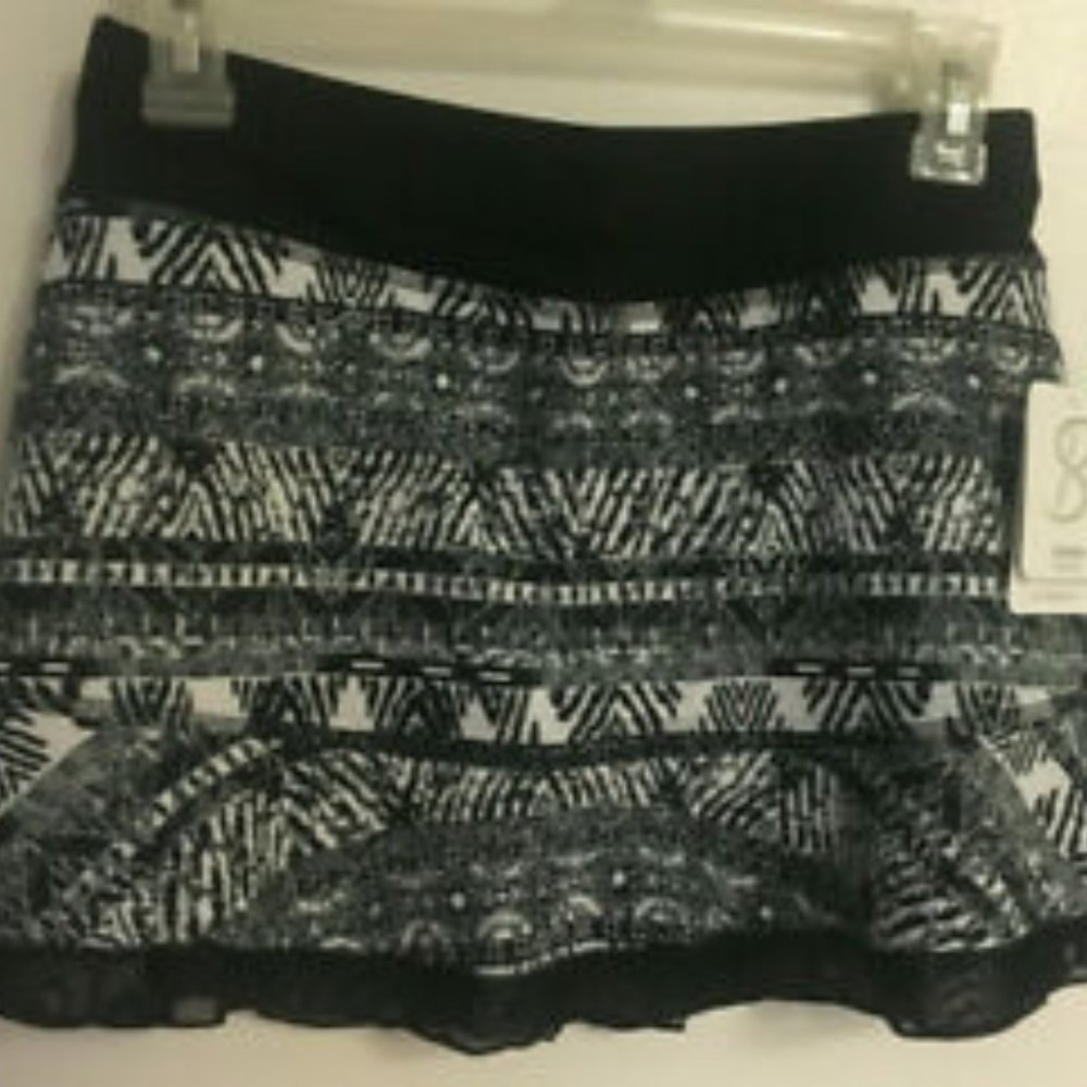 Sofibella UV Colors 13 inch Skirt size small